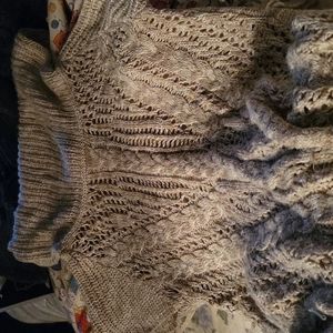 Turtle neck short sleeve sweater